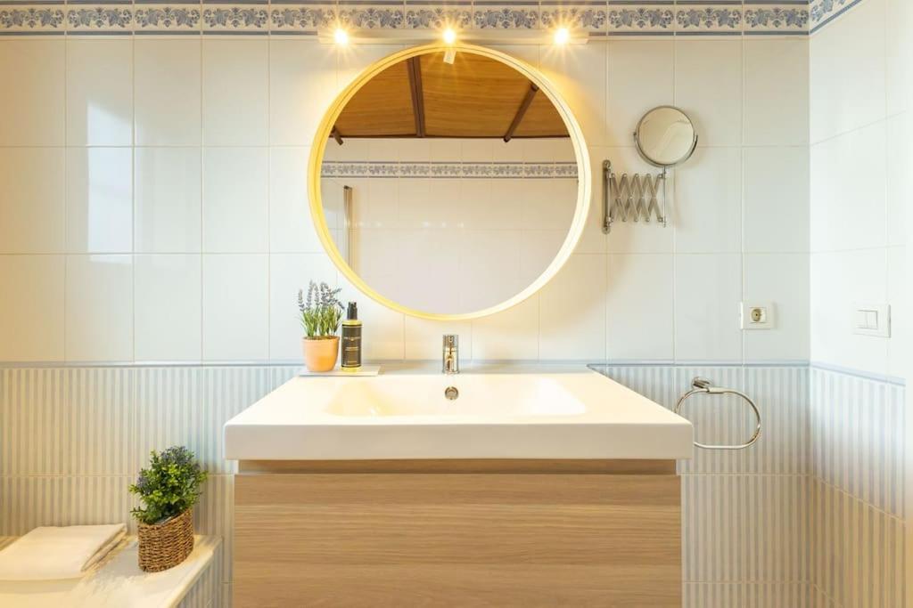 Apartament Triana Deluxe By Valcambre Sewilla Zewnętrze zdjęcie