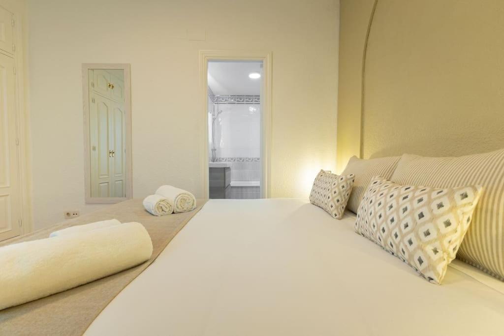 Apartament Triana Deluxe By Valcambre Sewilla Zewnętrze zdjęcie