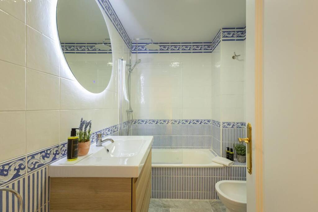 Apartament Triana Deluxe By Valcambre Sewilla Zewnętrze zdjęcie
